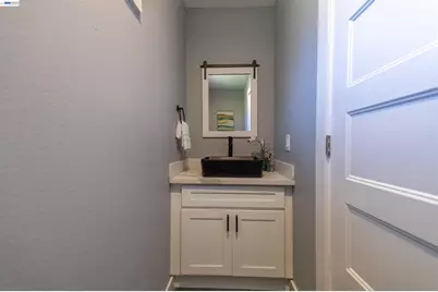 16004 Wellington Way, Castro Valley, CA 94578 - Photo 33