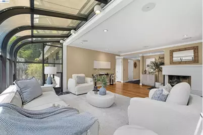 11055 La Paloma Dr, Cupertino, CA 95014 - Photo 5