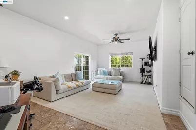 24025 2nd St, Hayward, CA 94541 - Photo 17