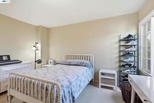 24025 2nd St, Hayward, CA 94541 - Photo 35