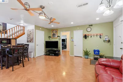 9034 Birch St, Oakland, CA 94603 - Photo 9