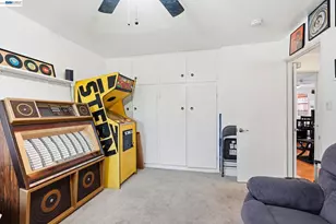 9034 Birch St, Oakland, CA 94603 - Photo 13