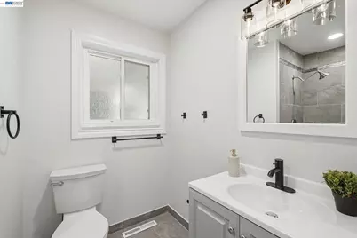 92 Welle Rd, Crockett, CA 94525 - Photo 27