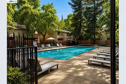 2131 Northwood Cir #D, Concord, CA 94520 - Photo 17