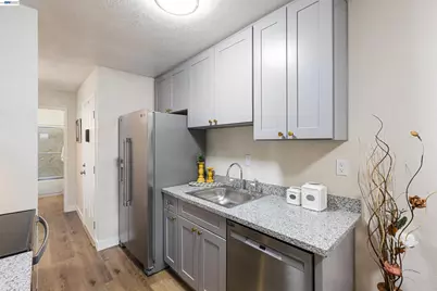 2131 Northwood Cir #D, Concord, CA 94520 - Photo 7