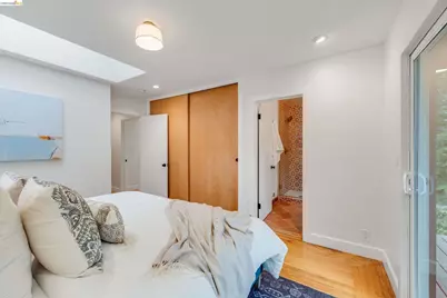 4685 Commonwealth Dr, Oakland, CA 94605 - Photo 19