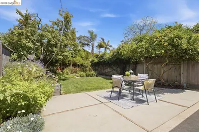 608 43rd St, Richmond, CA 94805 - Photo 25