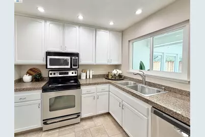 1271 Hollyhock St, Livermore, CA 94551 - Photo 9