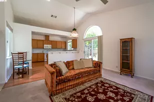 240 Seabury St, Suisun City, CA 94585 - Photo 3