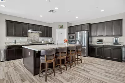 1787 Branson Court, Lathrop, CA 95330 - Photo 9