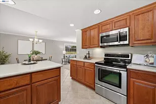 2360 Hampton Rd, Livermore, CA 94550 - Photo 19