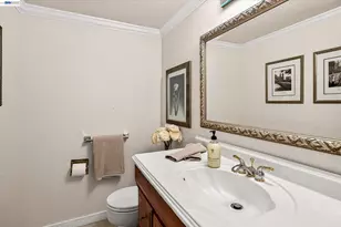 2360 Hampton Rd, Livermore, CA 94550 - Photo 29
