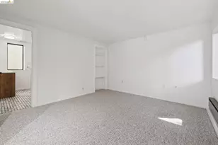 2558 Hilgard Ave, Berkeley, CA 94709 - Photo 45