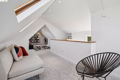 2558 Hilgard Ave, Berkeley, CA 94709 - Photo 27