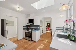 2558 Hilgard Ave, Berkeley, CA 94709 - Photo 39