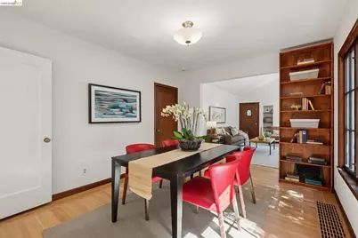 2558 Hilgard Ave, Berkeley, CA 94709 - Photo 35