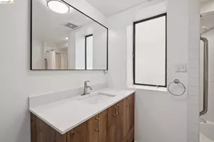 2558 Hilgard Ave, Berkeley, CA 94709 - Photo 51