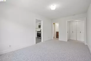 2558 Hilgard Ave, Berkeley, CA 94709 - Photo 49