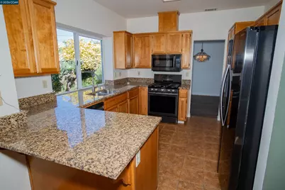 116 Bayhurst Dr, Vallejo, CA 94591 - Photo 7