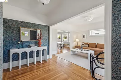 758 61st St, Oakland, CA 94609 - Photo 9