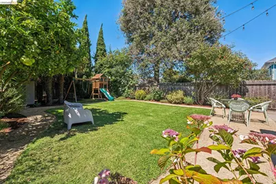 758 61st St, Oakland, CA 94609 - Photo 67