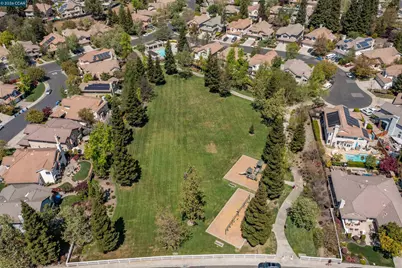219 Viewpoint Dr, Danville, CA 94506 - Photo 37