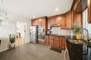 3229 MacArthur Blvd, Oakland, CA 94602 - Photo 11