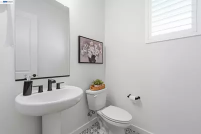 1550 Plumas Dr, Lathrop, CA 95330 - Photo 23