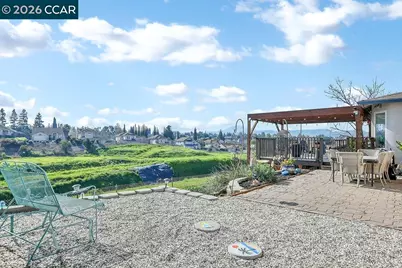 924 Burwood, Antioch, CA 94509 - Photo 3