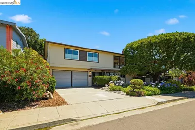 132 Rishell Dr, Oakland, CA 94619 - Photo 41