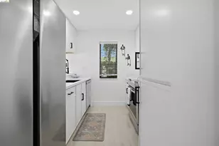 25 Bud Ct, Pleasant Hill, CA 94523 - Photo 9