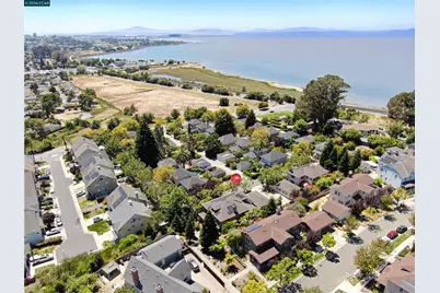 133 Pinole St, Hercules, CA 94547 - Photo 35
