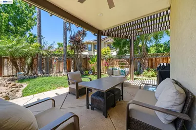 1274 Echo Summit St, Livermore, CA 94551 - Photo 37