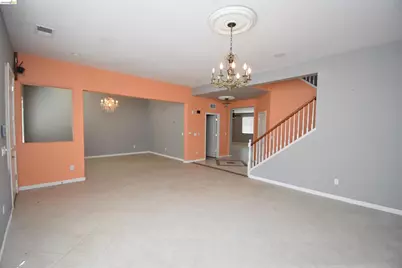 1875 Ventura Dr, Pittsburg, CA 94565 - Photo 3