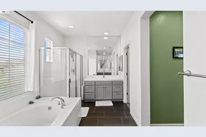 2567 Greystone Dr, Tracy, CA 95377 - Photo 19