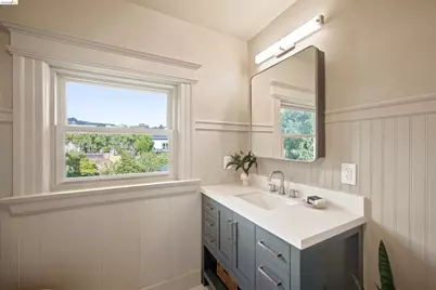 2117 Grant St, Berkeley, CA 94703 - Photo 27