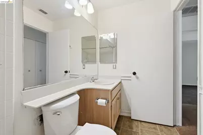243 Florence Ct, Hercules, CA 94547 - Photo 21