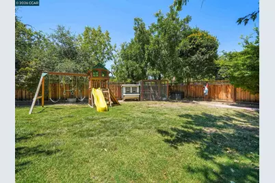 4718 Laura Dr, Concord, CA 94521 - Photo 27