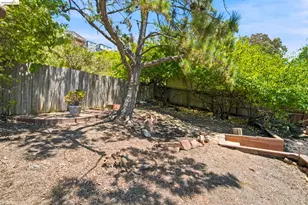 6616 Outlook Ave, Oakland, CA 94605 - Photo 19