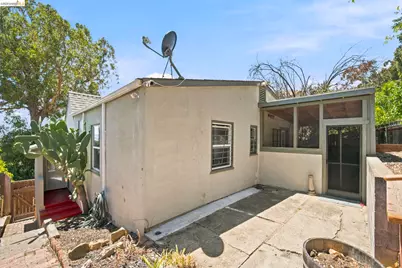 6616 Outlook Ave, Oakland, CA 94605 - Photo 21