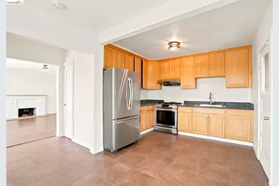 6616 Outlook Ave, Oakland, CA 94605 - Photo 9