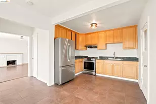 6616 Outlook Ave, Oakland, CA 94605 - Photo 9