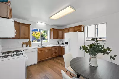 2880 Morgan Ave, Oakland, CA 94602 - Photo 25