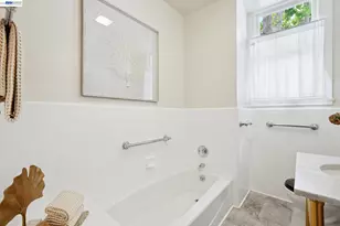 200 Lakeside, Oakland, CA 94612 - Photo 25