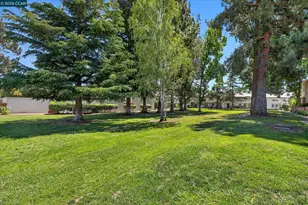 1806 Wildbrook Ct, Concord, CA 94521 - Photo 35