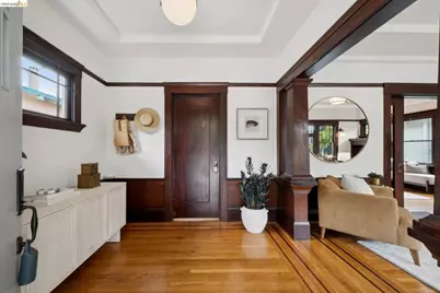 391 51st St, Oakland, CA 94609 - Photo 5