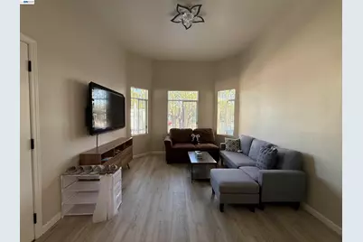 550 Marina Blvd, San Leandro, CA 94577 - Photo 5