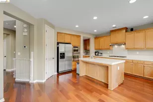 417 McAllister Dr, Benicia, CA 94510 - Photo 17
