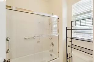 417 McAllister Dr, Benicia, CA 94510 - Photo 33