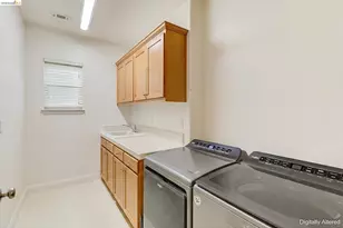 417 McAllister Dr, Benicia, CA 94510 - Photo 37